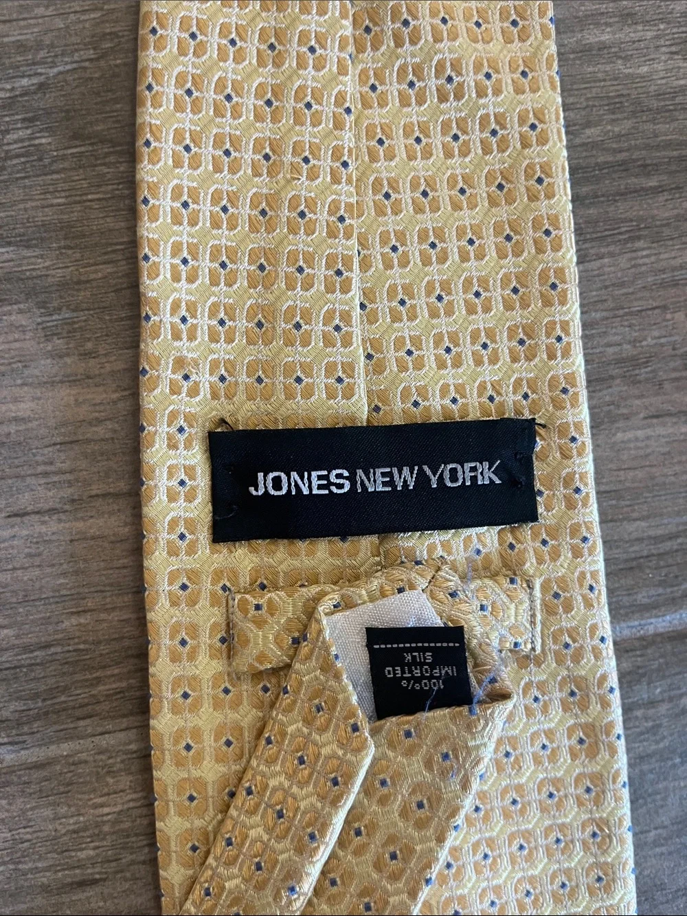 Jones New York Men's Gold Patterned Tie